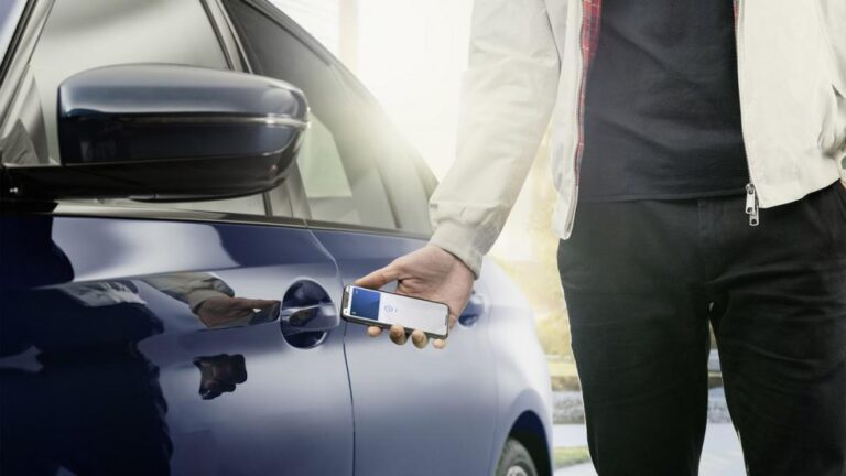 BMW iPhones and Car Keys